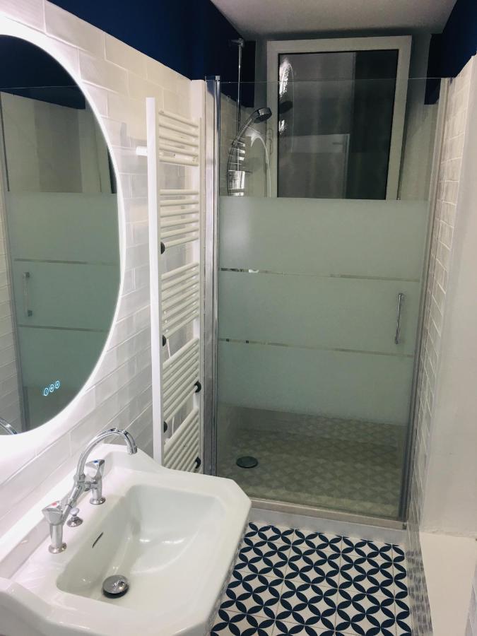 Bas Villa, Vue Mer, Centre Ville, Paradis, Calme Appartement *