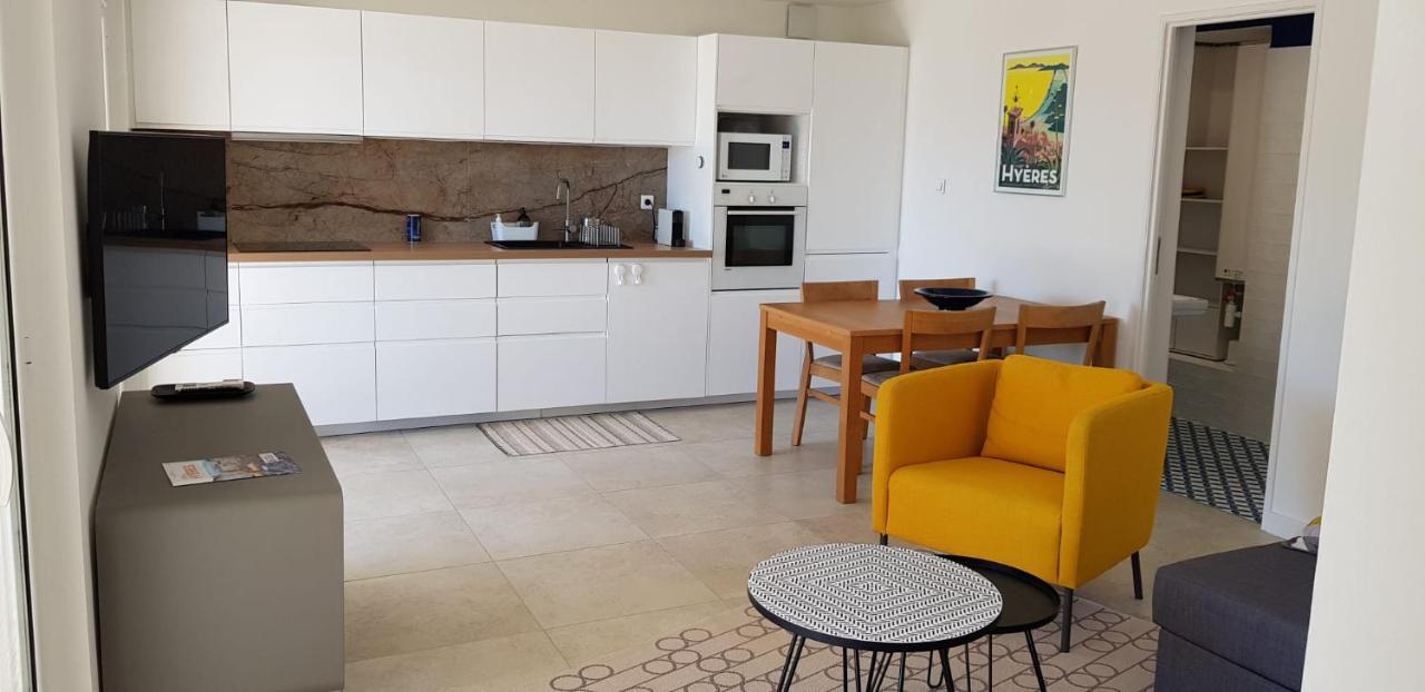 Appartement Bas Villa, Vue Mer, Centre Ville, Paradis, Calme
