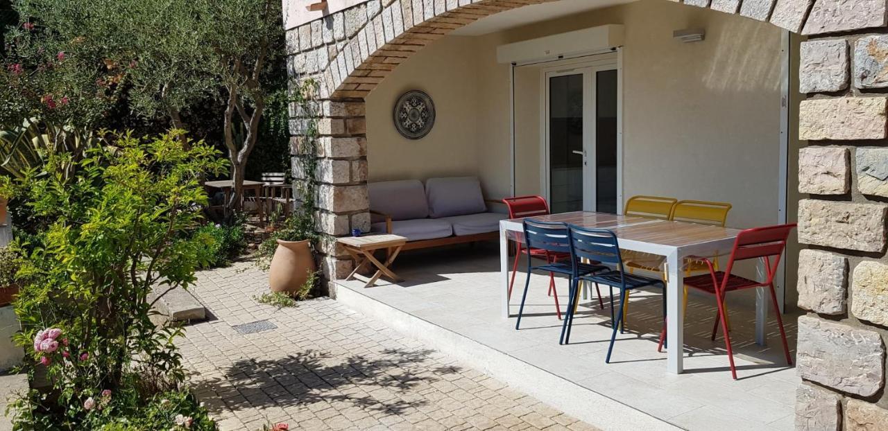 Appartement Bas Villa, Vue Mer, Centre Ville, Paradis, Calme *