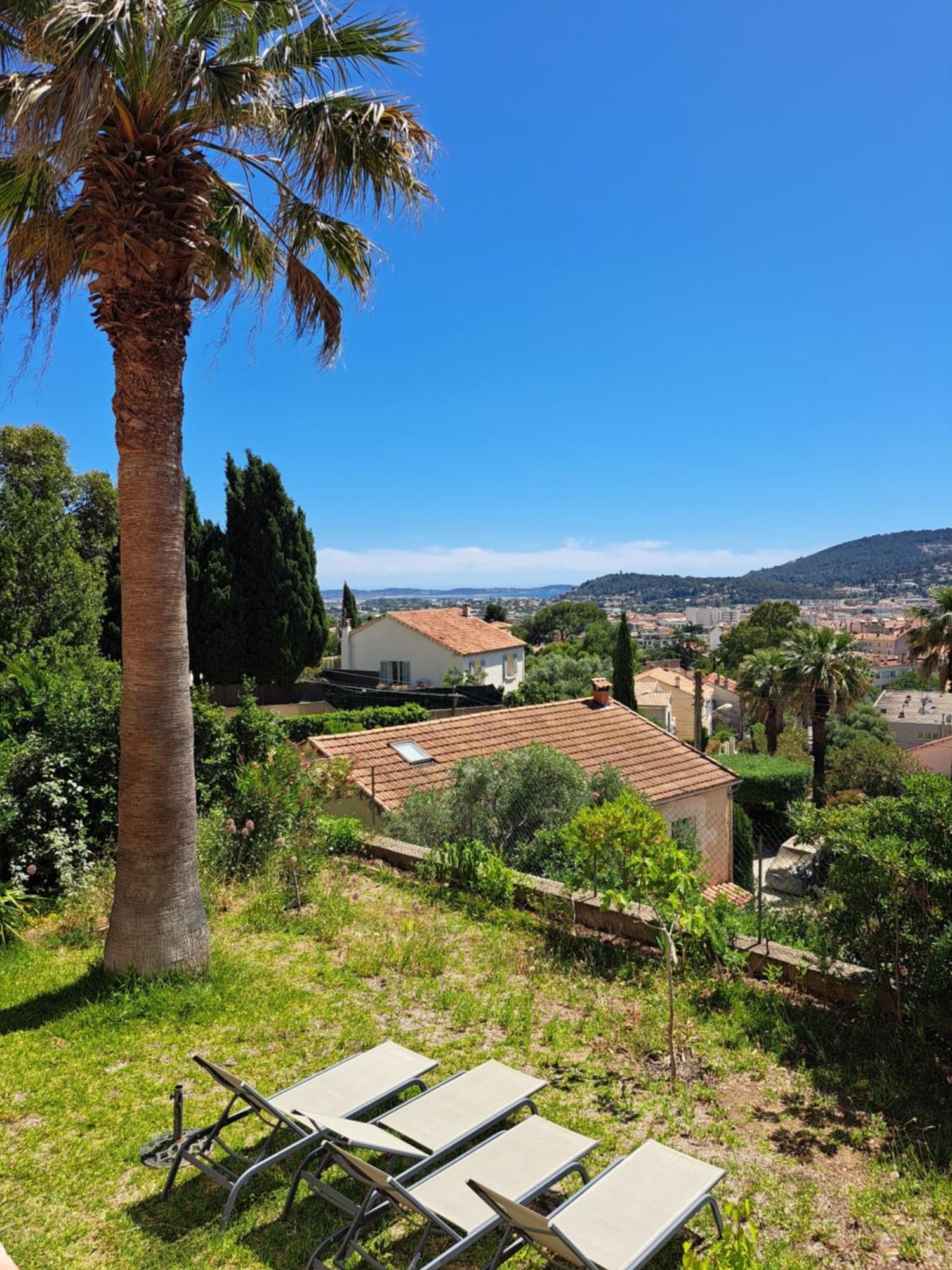Bas Villa, Vue Mer, Centre Ville, Paradis, Calme *